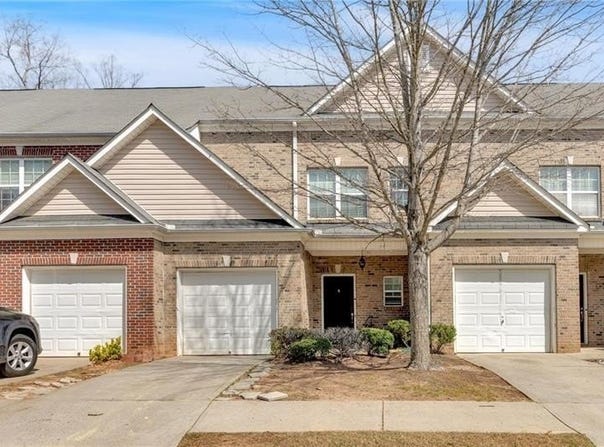 2555 Flat Shoals Road, College Park, GA 30349