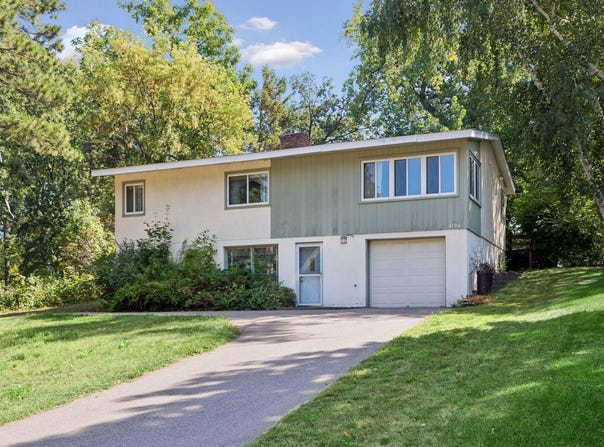 4194 Bellaire Avenue, White Bear Twp, MN 55110