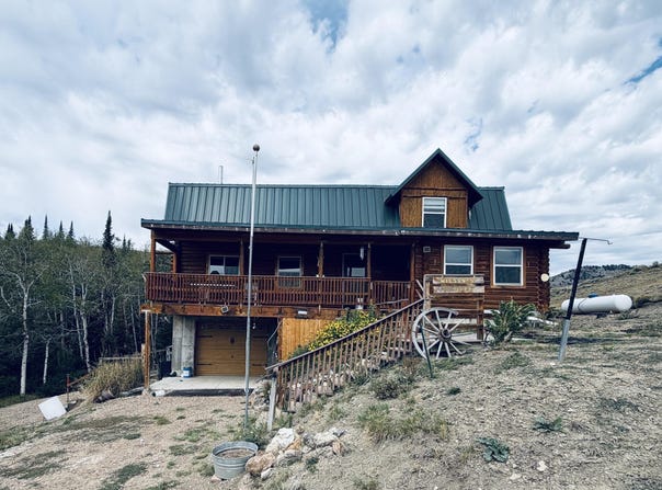 458 Dinosaur Drive, Kemmerer, WY 83101