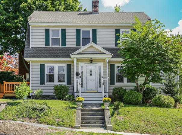 4 Longfellow Road, Worcester, MA 01602