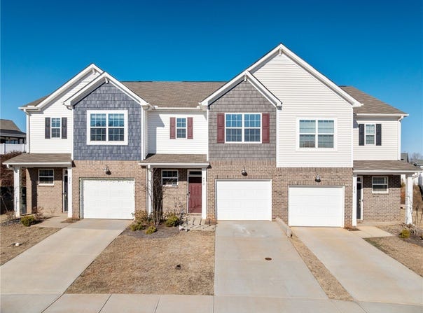 452 Bee Cove Way, Pendleton, SC 29670
