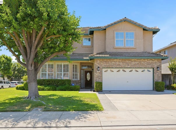 663 Clay Way, Ripon, CA 95366