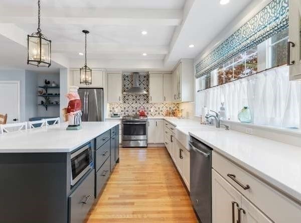 11 Countryside Lane, Marblehead, MA 01945