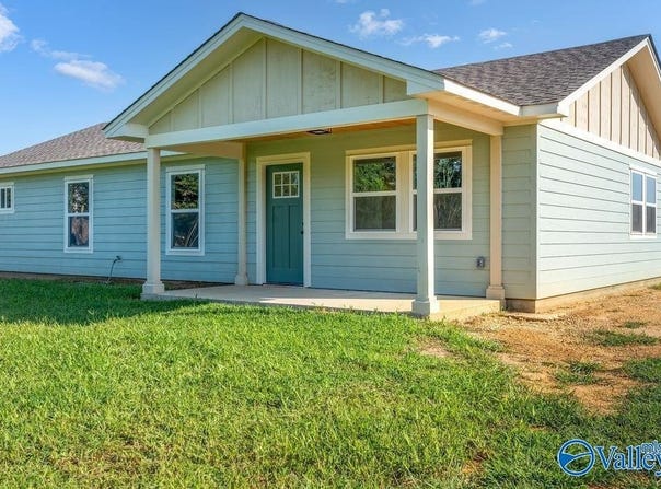 451 Section Ferry Road, Section, AL 35771