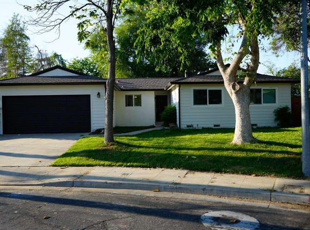 2214 Fordham Avenue, Clovis, CA 93611