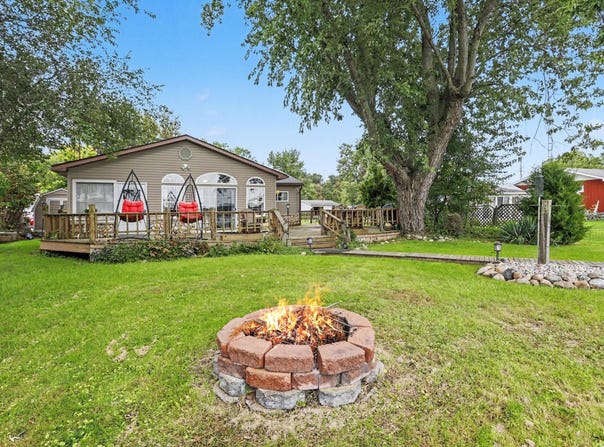 413 Sunnyshore Drive, Coldwater, MI 49036