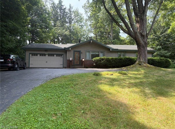 15008 State Route 113, Wakeman, OH 44889