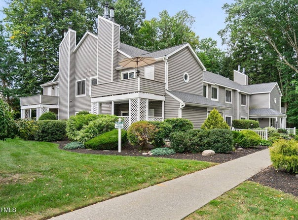 1976 Curry Road, Rotterdam, NY 12303