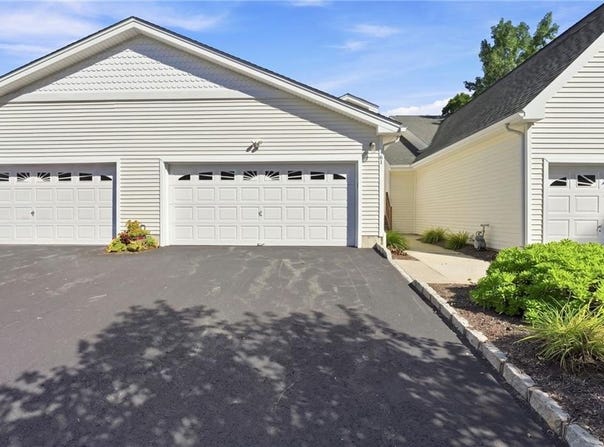 61 Alpine Way, North Smithfield, RI 02876
