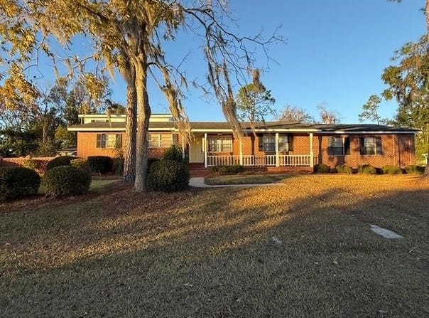 277 SE WOODLAWN Street, Madison, FL 32340