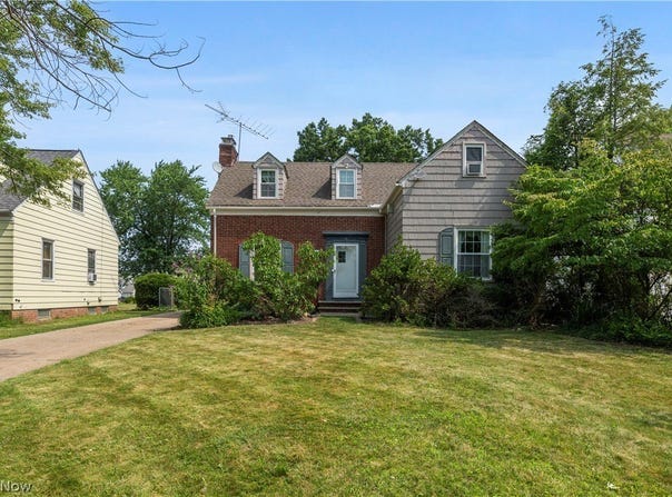 28707 Gilchrist Drive, Willowick, OH 44095