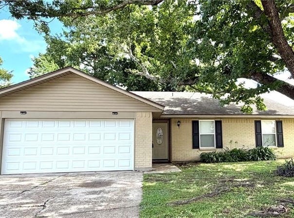 2748 CHENIER Street, Marrero, LA 70072
