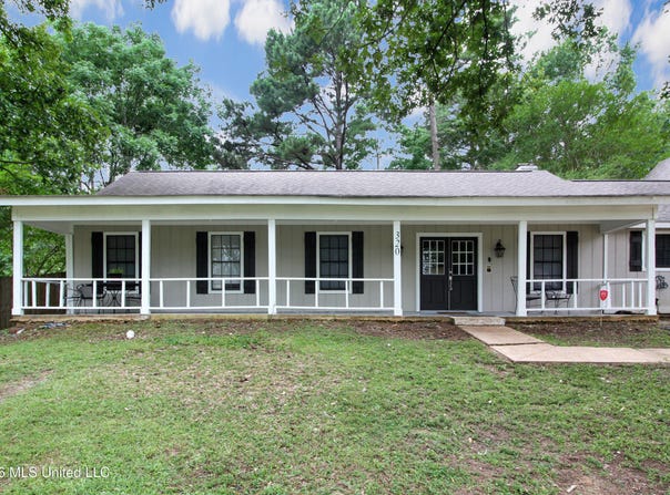 320 Helmsley Drive, Brandon, MS 39047