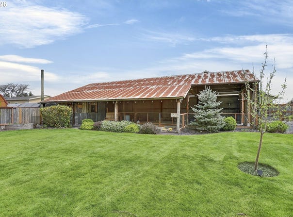 52086 SE ICENOGLE Loop, Scappoose, OR 97056