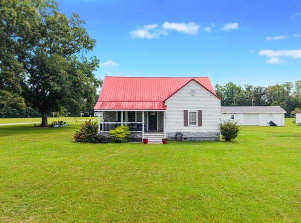 827 Sheila Dr., Johnsonville, SC 29555