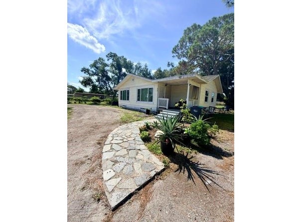 420 53RD Avenue E, BRADENTON, FL 34203