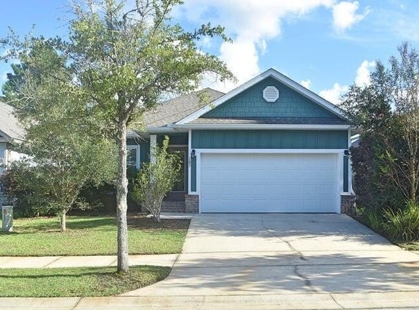 103 Lagrange Landing, Freeport, FL 32439