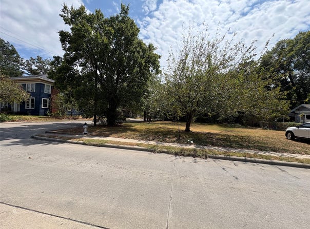 440 Pine Bluff St., Paris, TX 75460