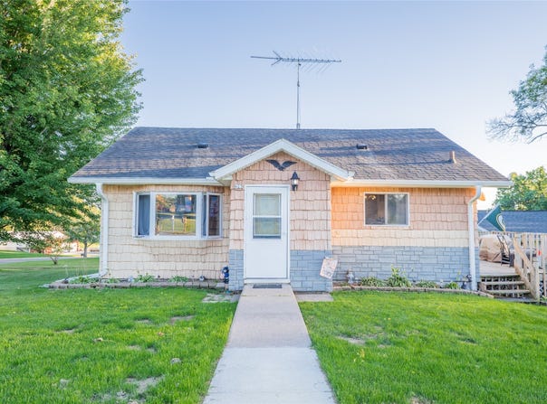 423 Bates Street, Cornell, WI 54732