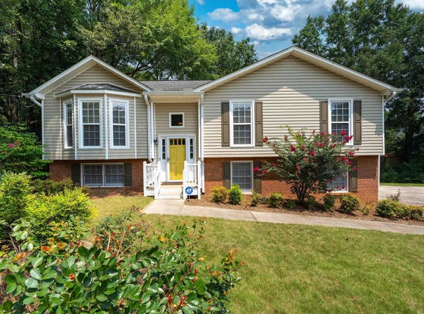 107 SHALIMAR TRACE, ALABASTER, AL 35007