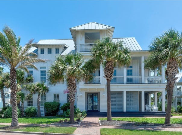 200 Round Road, Port Aransas, TX 78373