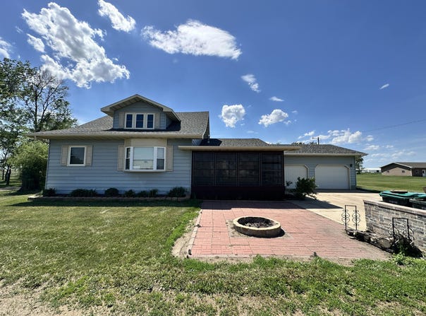 283 West Park Ave NW, Huron, SD 57350