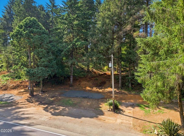 1986 Salmon River Highway, Otis, OR 97368