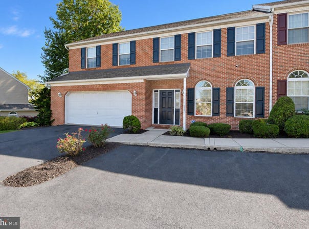 203 BARRINGTON Drive, READING, PA 19607
