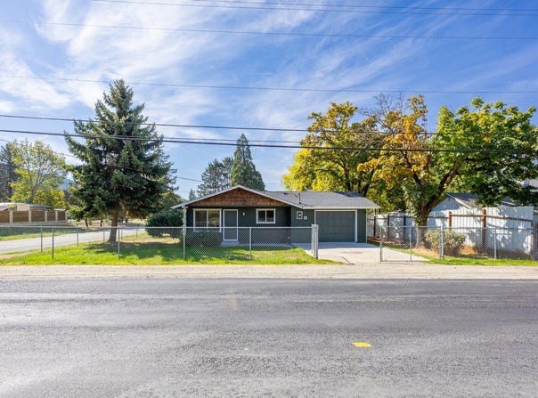 168 WALNUT St, MyrtleCreek, OR 97457