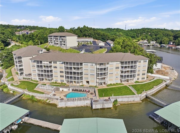 4499 Ski Drive, Osage Beach, MO 65065