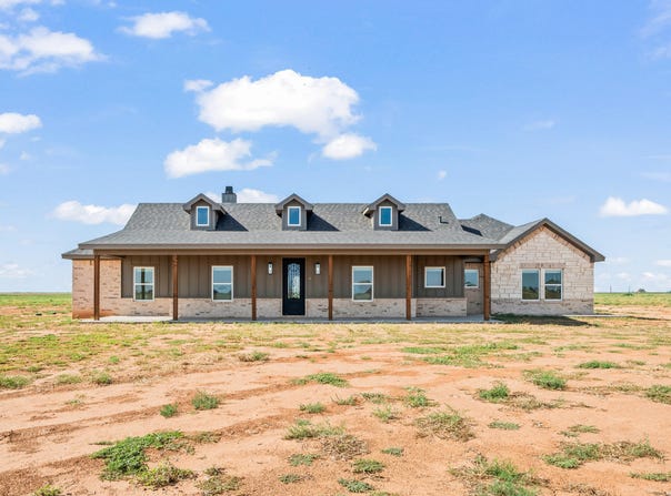 708 E F M 597, Abernathy, TX 79311