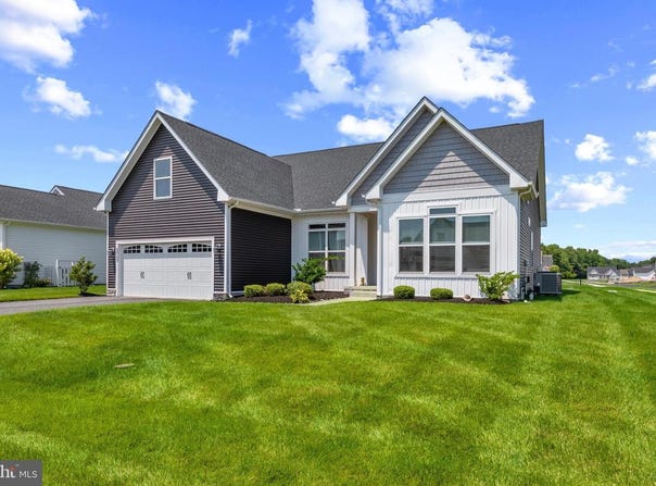 26133 BEACON DR, ELLENDALE, DE 19941