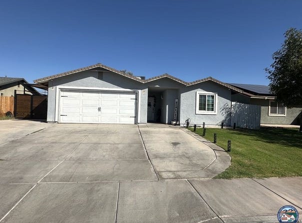 12 E 2nd St, Heber, CA 92249