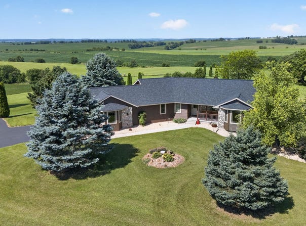 N7795 Panorama Road, Belleville, WI 53508