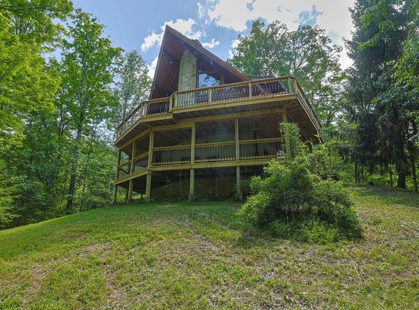 4444 Pate Rd, Dillsboro, IN 47018