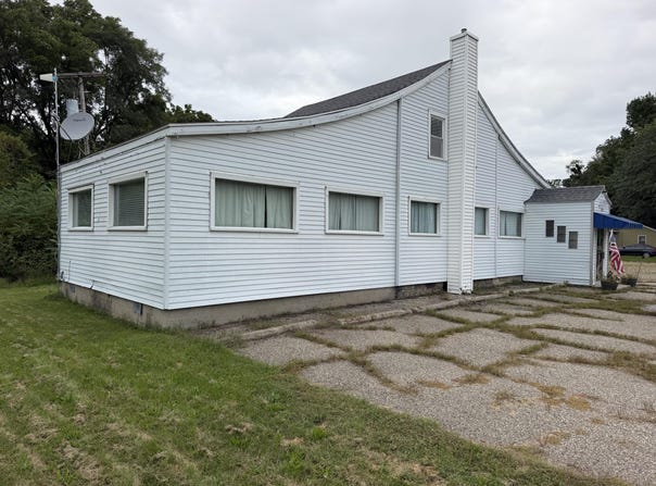 12394 Riverside Drive, White Pigeon, MI 49099