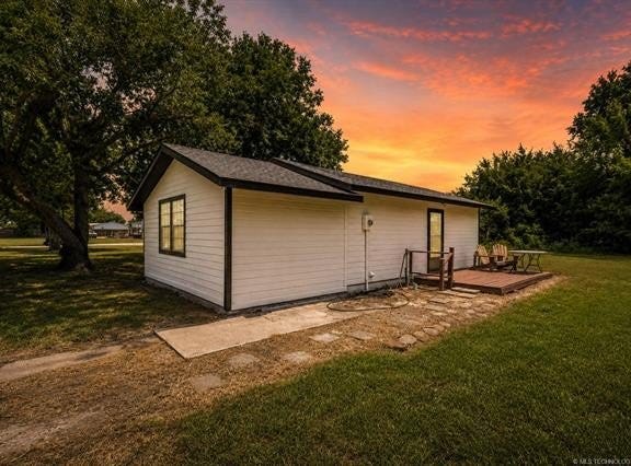 63176 E 282 Road, Grove, OK 74344