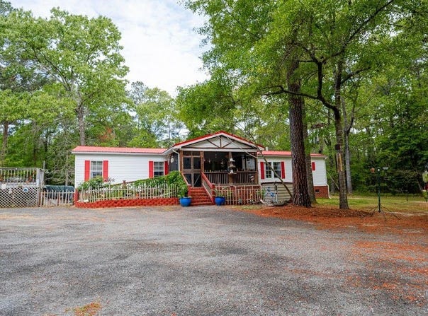 120 Honeymoon Ln, St. Stephen, SC 29479