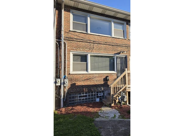 50 E 37th Street, Chicago, IL 60653