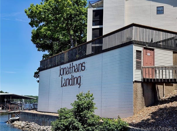 98 Jonathans Landing Drive, Lake Ozark, MO 65049