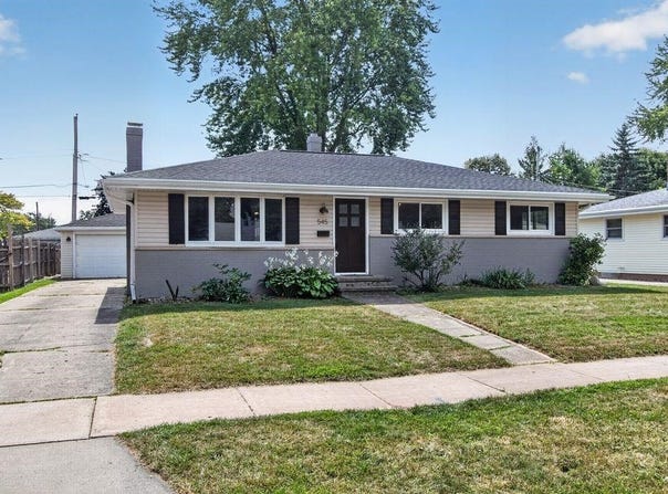 545 E COOLIDGE Avenue, APPLETON, WI 54915