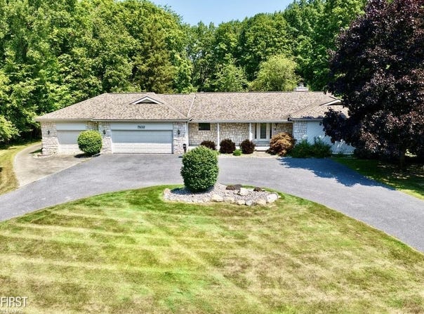 7432 River Road, Flushing, MI 48433