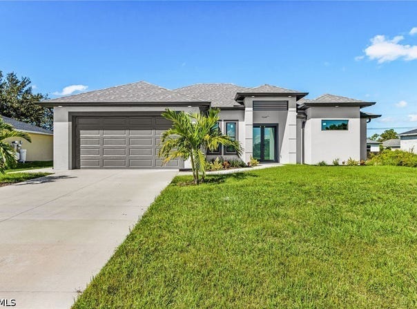 2616 NE 5th Place, Cape Coral, FL 33909