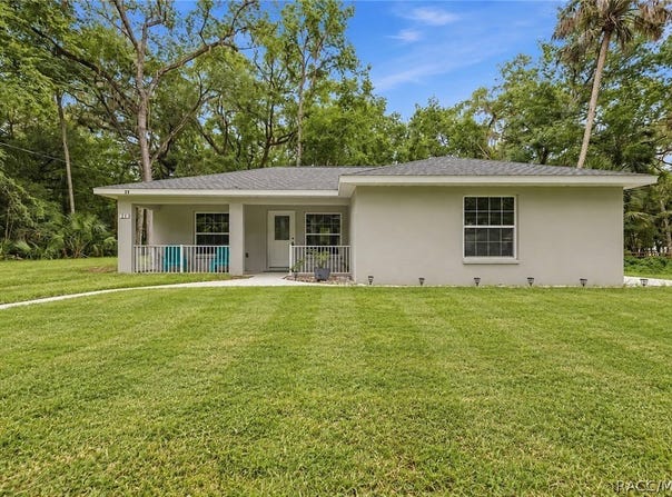 21 River Trail Drive, Inglis, FL 34449