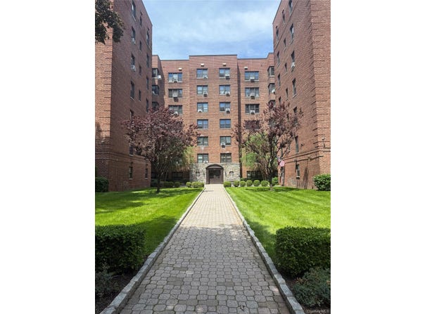 505 E Lincoln Avenue, Mount Vernon, NY 10552