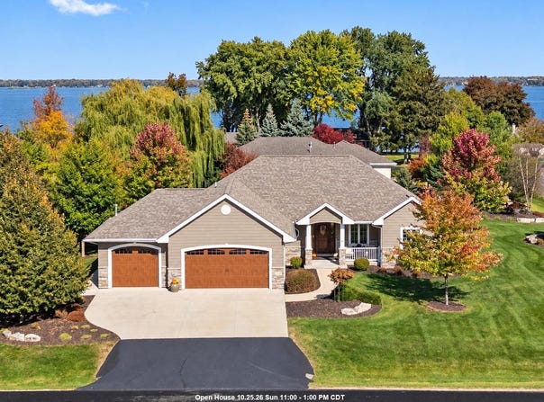 4440 RAVINE Way, OSHKOSH, WI 54904