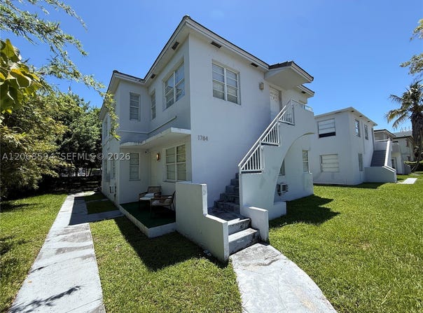 1784 Normandy Dr, Miami Beach, FL 33141