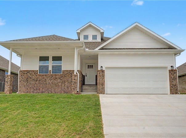 1160 Garrett Lane, Centerton, AR 72719