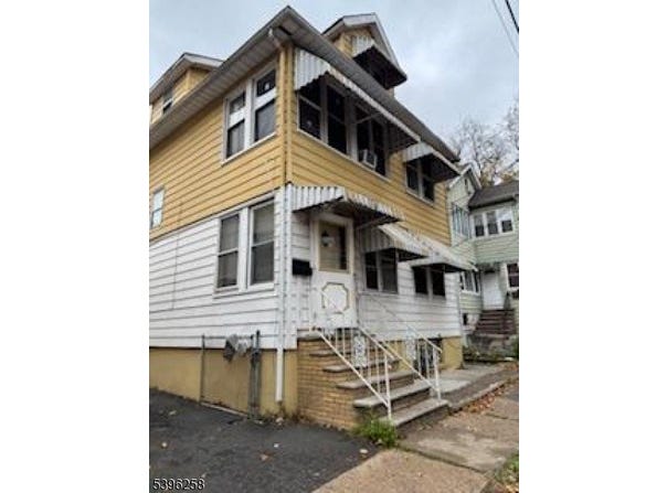 1414 Boa Pl, Hillside Twp., NJ 07205-1810