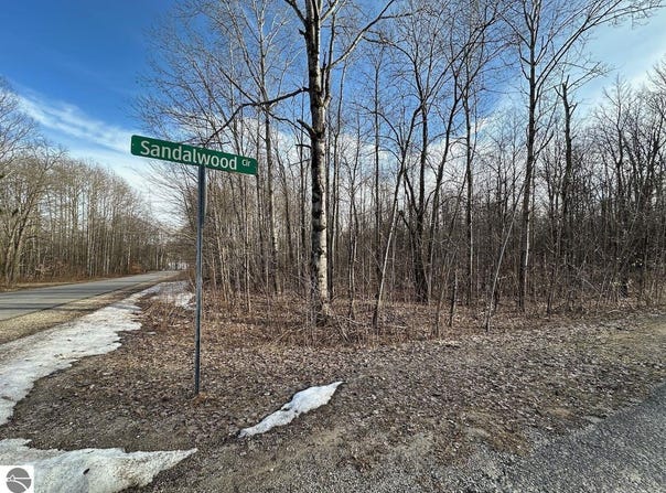 Dellwood lot: 351, Elmira, MI 49730